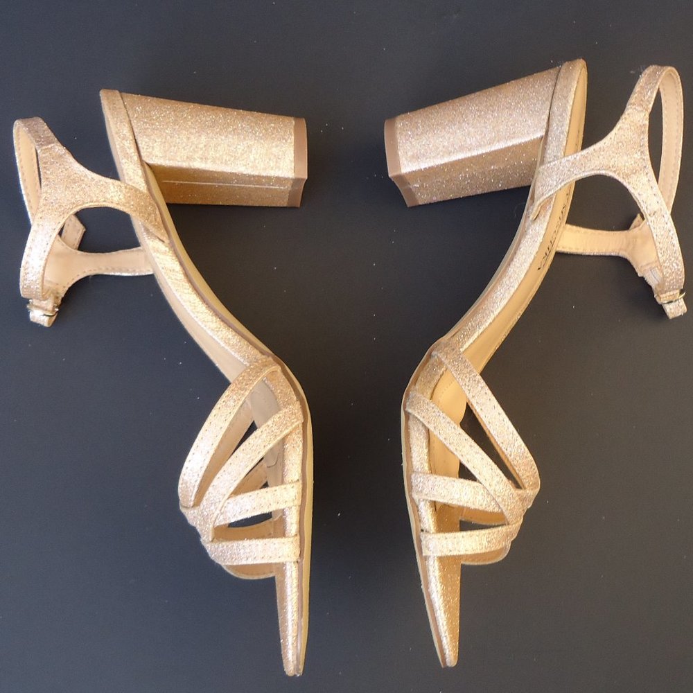 SIZE 6.5. BADGLEY MISCHKA American Glamour gold glitter block heels sandals. - Picture 12 of 16